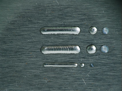 <a href='http://m.srele.cn/product/3.htm' class='text_a'>模具激光焊機</a>修復鏡面模具效果